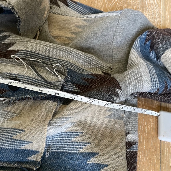 Aztec Shacket - Picture 9 of 9